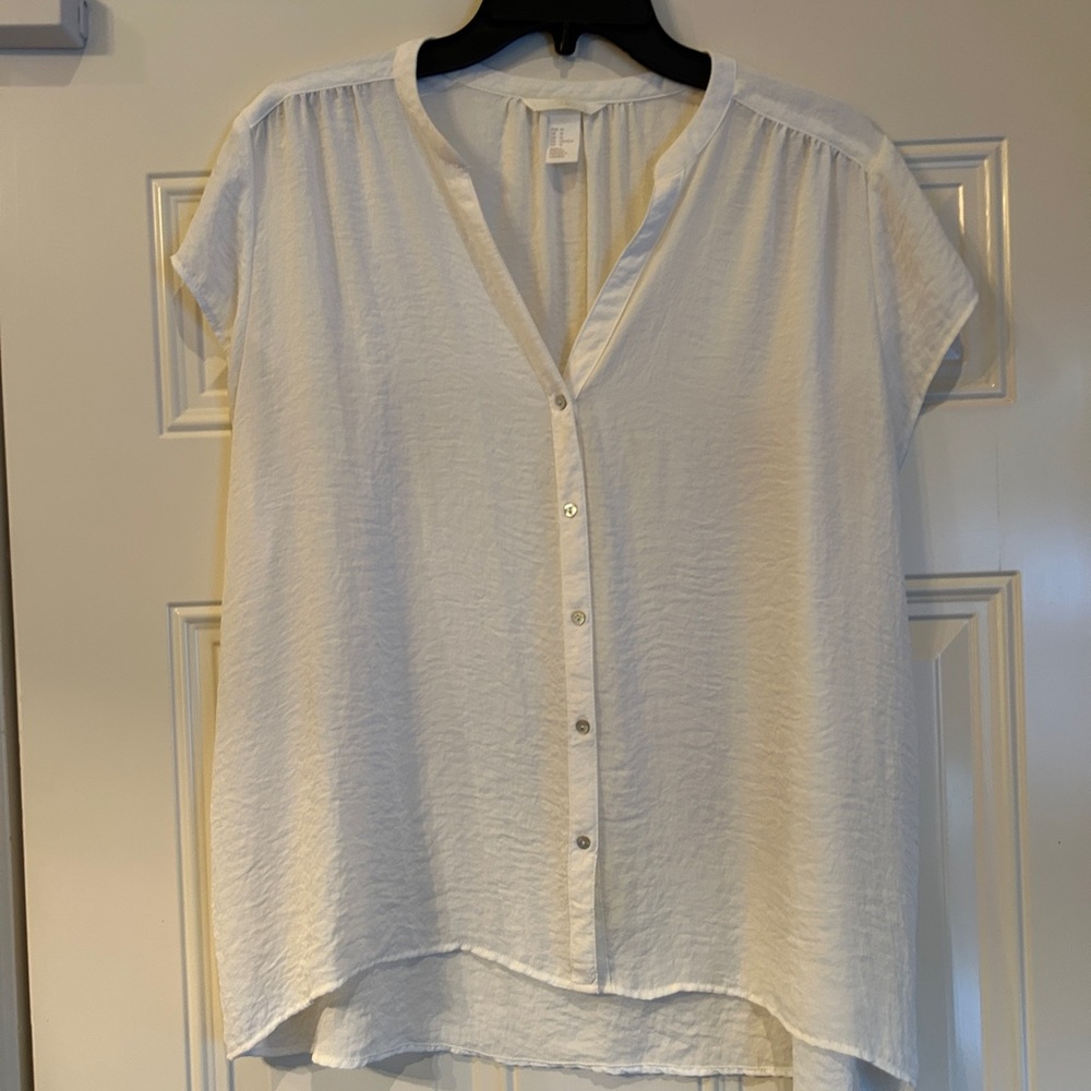 H&M White Short Sleeve Button-Down Blouse